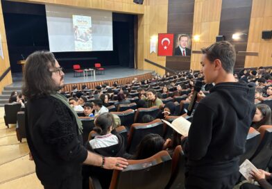 Karaman Anadolu Lisesi Öğrencileri Şair ve Sanatçı Yasin Dedeş İle Buluştu